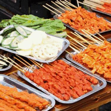 南宁之夜不夜城停车哪个门好点？