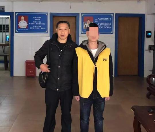 桂林一按摩店做“卖淫生意”，有人交易时当场抓获