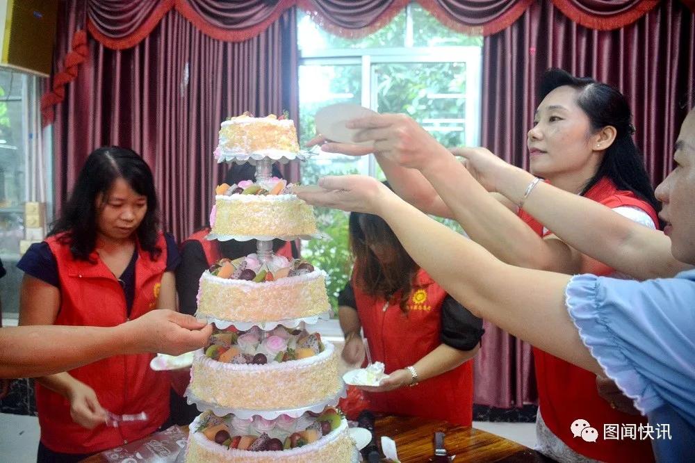 真正的情人抖音里會點贊嗎_女人點贊男人朋友圈意味什么 運營百科
