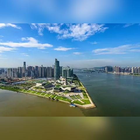 西安市和无锡市哪个繁华
