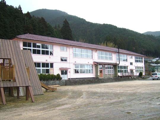华高莱斯丨知识简报丨精选案例：乡村创业传奇——西粟仓村