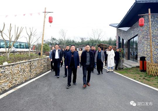 取真经，寻良策，凝心聚力谋振兴！马影镇组织镇村干部外出考察学习