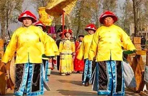 新版训练营武器在哪 训练营装备怎么换武器