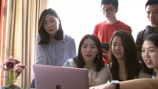 中国“互联网+”大学生创新创业大赛总决赛在厦门举行
