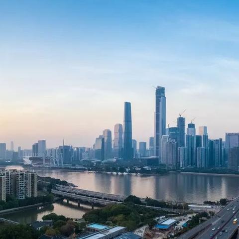 哈尔滨到广州公路有多少公里？