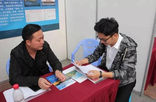 “百万大学生留汉创业就业工程”校园巡回招聘会走进武汉工程大学