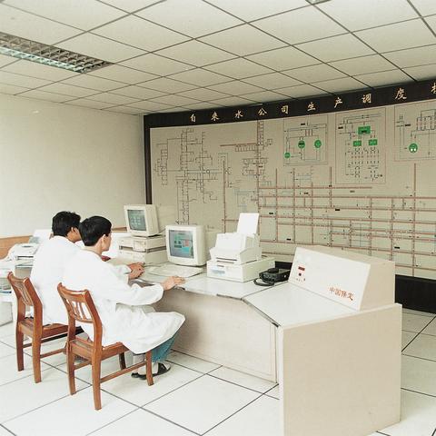 保定市满城区哪里有卖自来水的