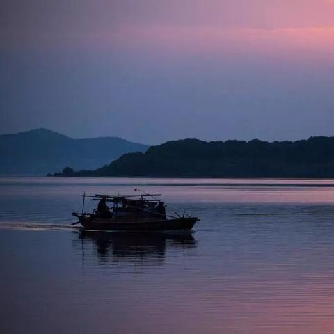 武汉市红叶酒店在哪个区
