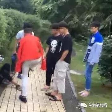 初中生怎么去南宁市