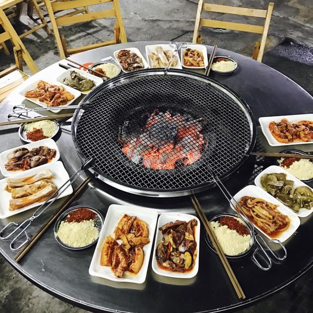 成都美食有什么（成都市有哪些出名的小吃和美食）