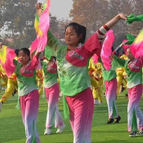 胶州幼儿足球比赛报名的长尾关键词有哪些