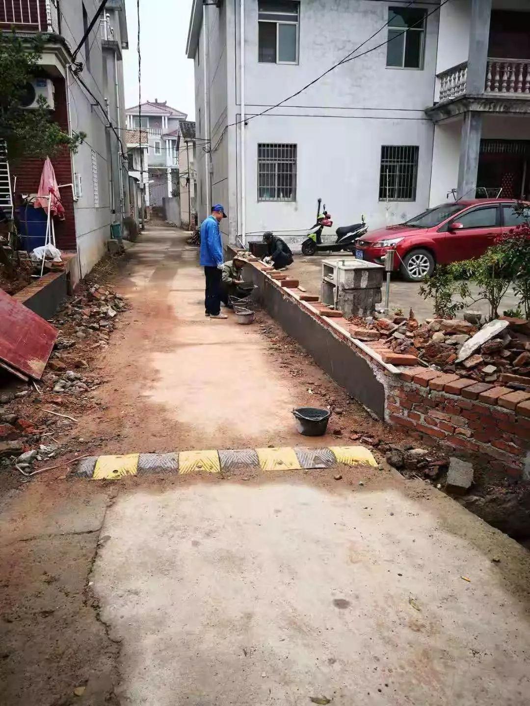 美图手机后壳怎么拆卸（