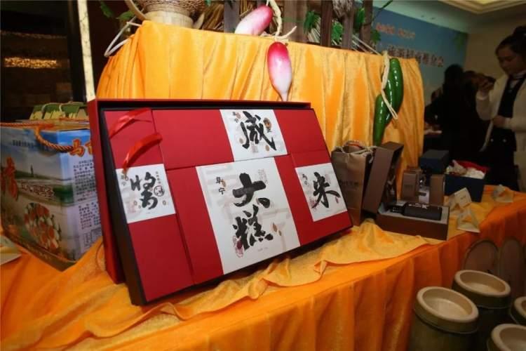 盐城阜宁吃什么美食（华晨宇是一个歌手还是偶像）