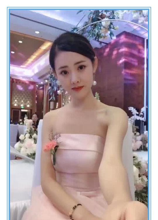 抖音上很火的拍手舞幼师伴娘是谁高清图片分享