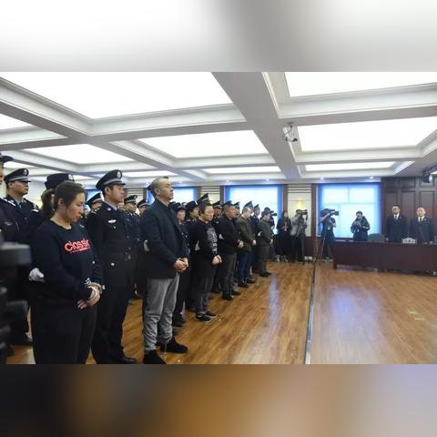 哈尔滨00后涉黑相关长尾关键词有哪些