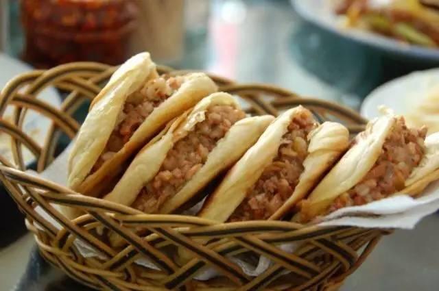夜晚吃什么美食好看（今天你吃的什么美食可以推荐一下吗）
