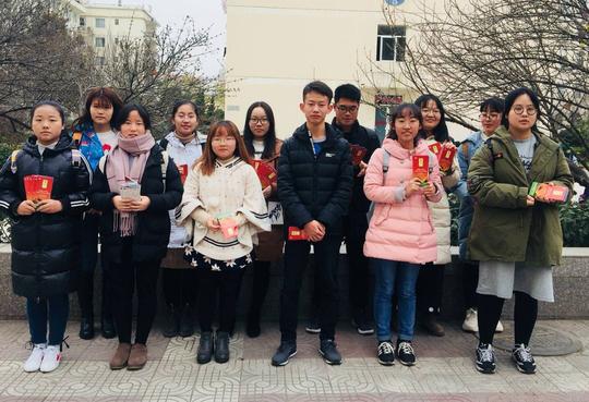学法、知法、守法西安科技大学“法益帮”开展普法宣传活动