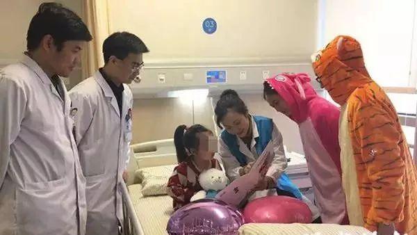 13岁女孩得乳腺癌