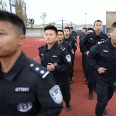 成都市特警怎么考