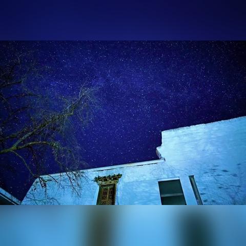 美国绿星球盘中异动 下午盘大幅跳水5.56%