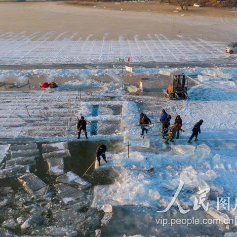 哈尔滨冰雪节冰车相关长尾关键词有哪些