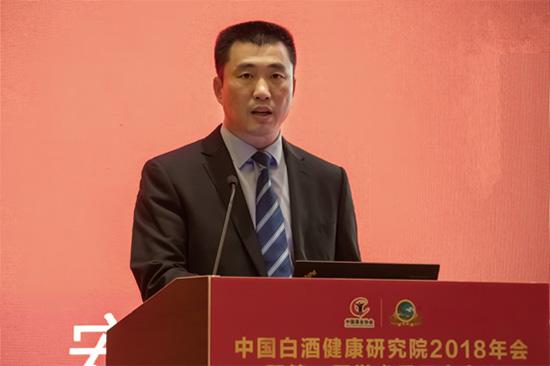 双11白酒销售排行榜揭秘：谁荣登榜首，谁备受冷遇？