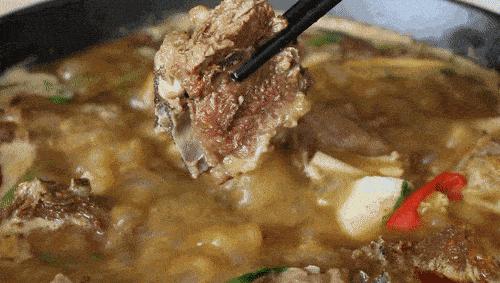 昆明小区有什么美食（昆明水果美食）