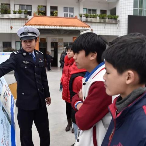 南宁教资体检视力的相关长尾关键词有哪些