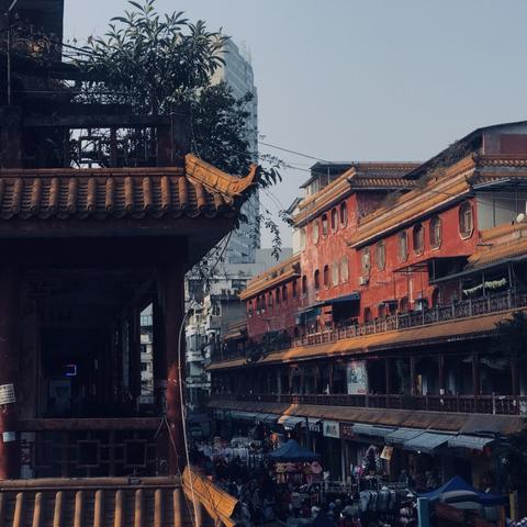 成都市二中医院附近地铁的长尾关键词有哪些