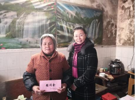 茶滘街赴清江村开展精准扶贫调研暨春节慰问活动