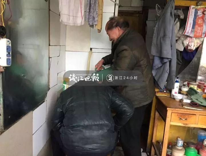 水瓶座女性宝宝怎么起名(你见过最自私的母亲是什么样的)