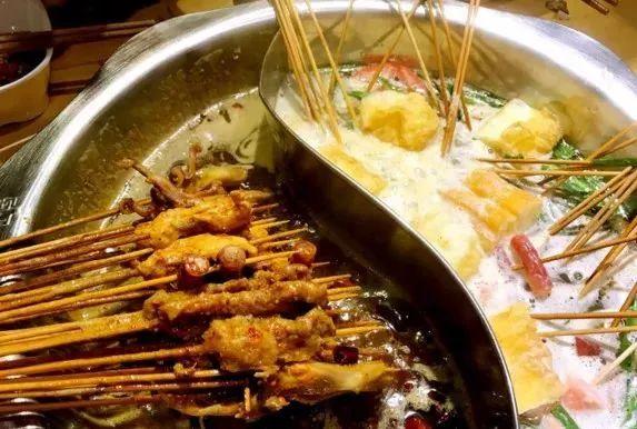 美食店什么生意好做（一个小吃店老板是如何月入百万的）