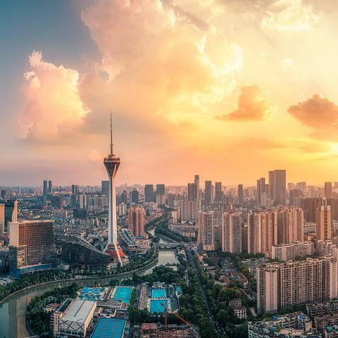 美国服务业扩张速度创逾三年最快 为经济提供动力