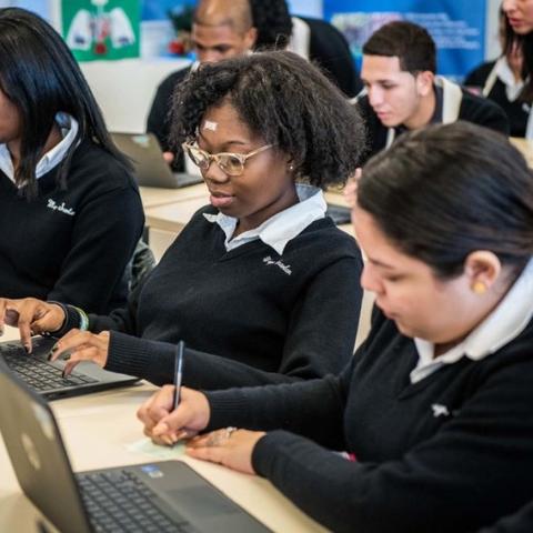 跨境电商亚马逊平台实习的相关长尾关键词是那些