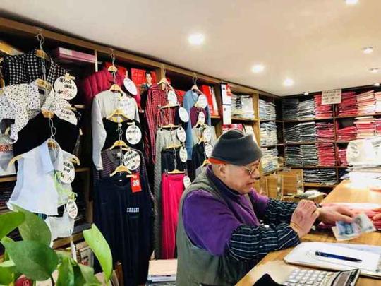 小店“归来”③老伯伯内衣店：曾经担心格格不入的上海老爷叔，一颗心定了
