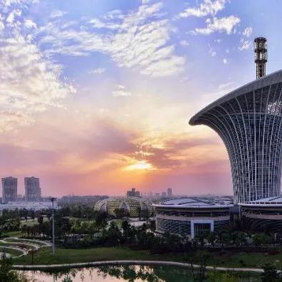 贵阳市离长沙有多远？