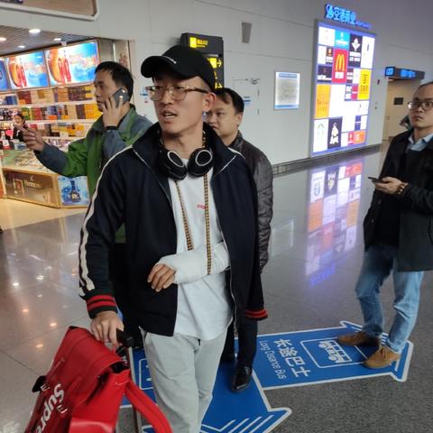 河北怎么去南宁市高铁