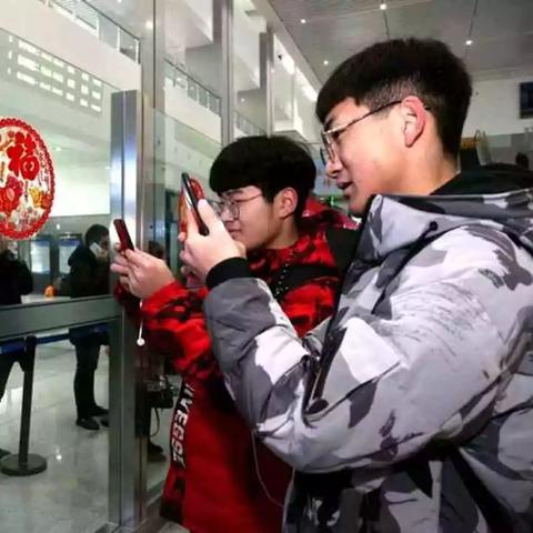 宜昌市和兰州市哪个大