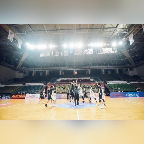 深圳市什么时候开冷气机