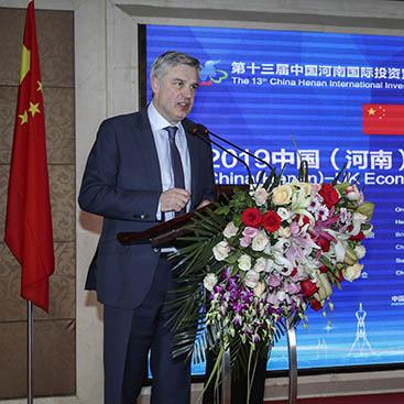 英国跨境物流费用多少