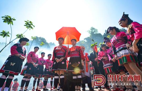 多彩民俗热闹壮族“三月三”