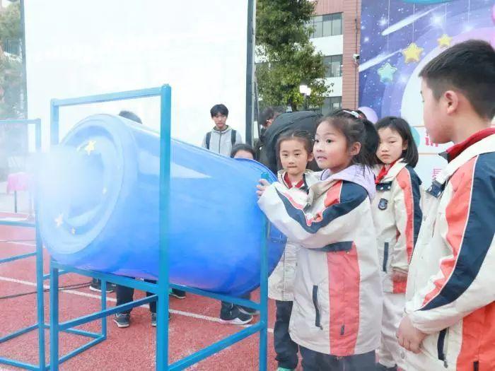 星空宝宝起名,万雪星河啥意思