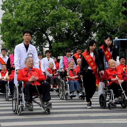 无锡市五四广场在哪里建