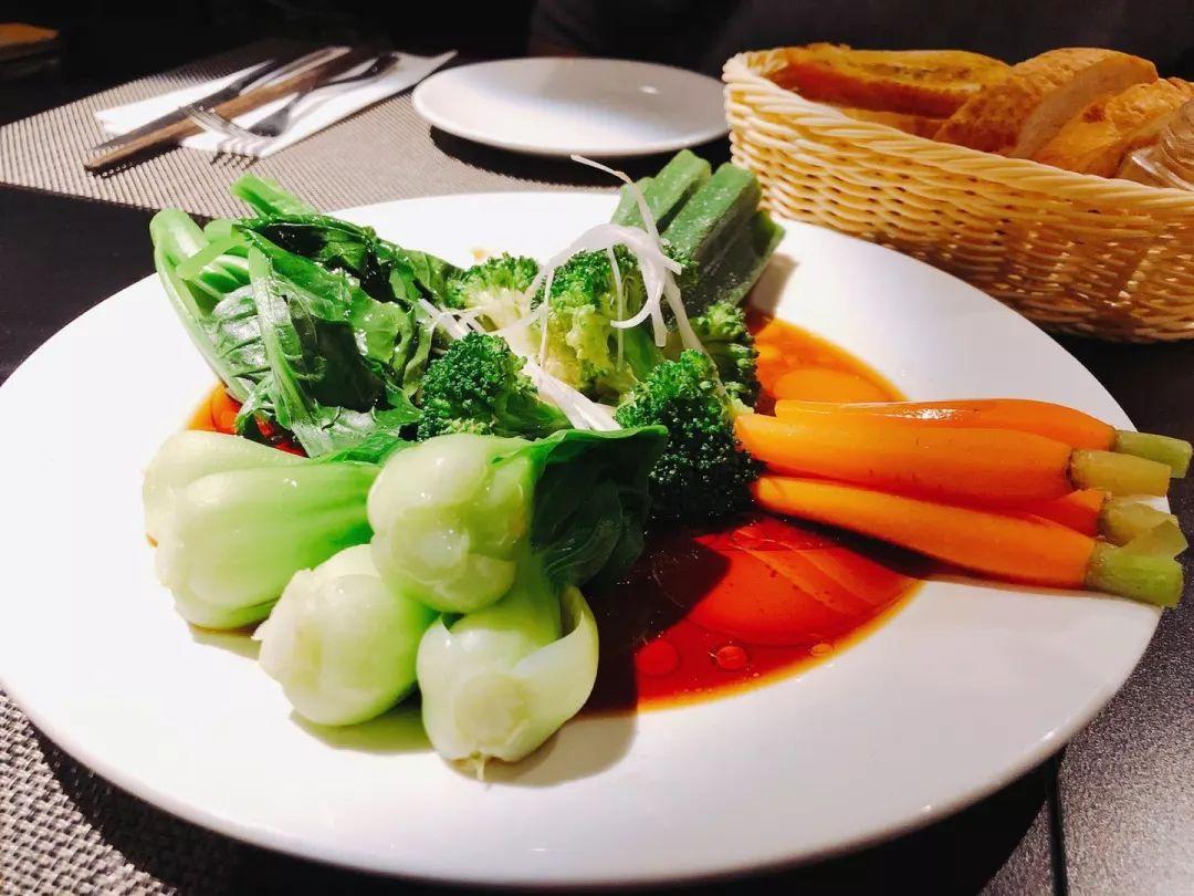 唯美食与什么（女生学什么专业比较好）