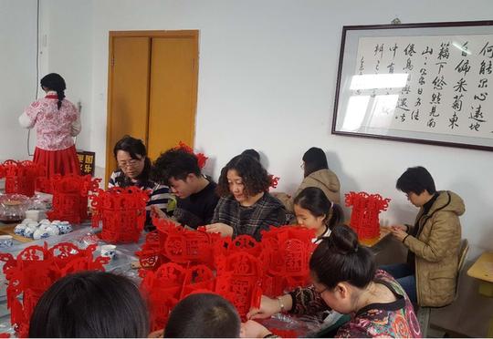 研讨：社会力量如何推动民间人文教育的发展