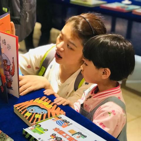 长沙图书馆新馆营业时间？