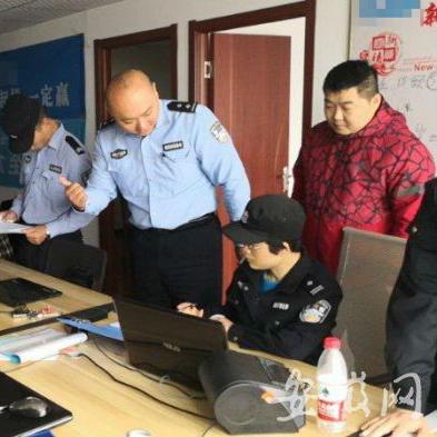 合肥强制保险标志不用贴了吗？