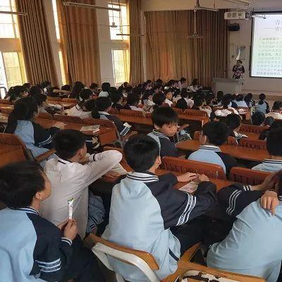 南宁市新二中在哪个区