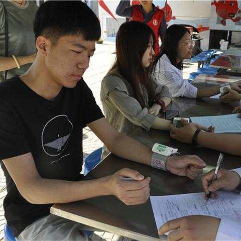 石家庄市到哪里献血