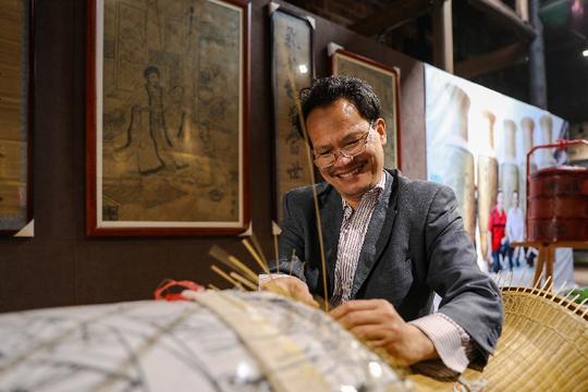 中国手艺人用短视频让“非遗”走红
